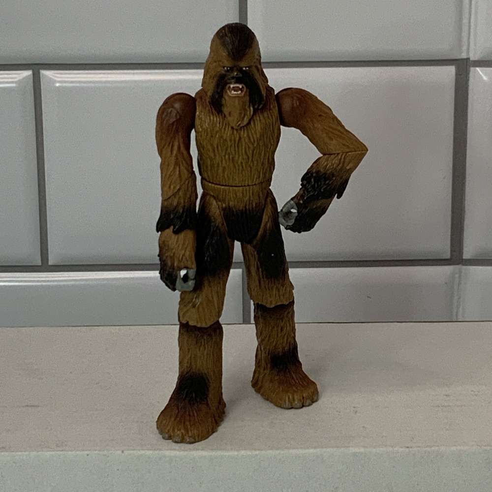 2004 Hasbro‎ Star Wars Chewbacca 5" Figure No Weapon
